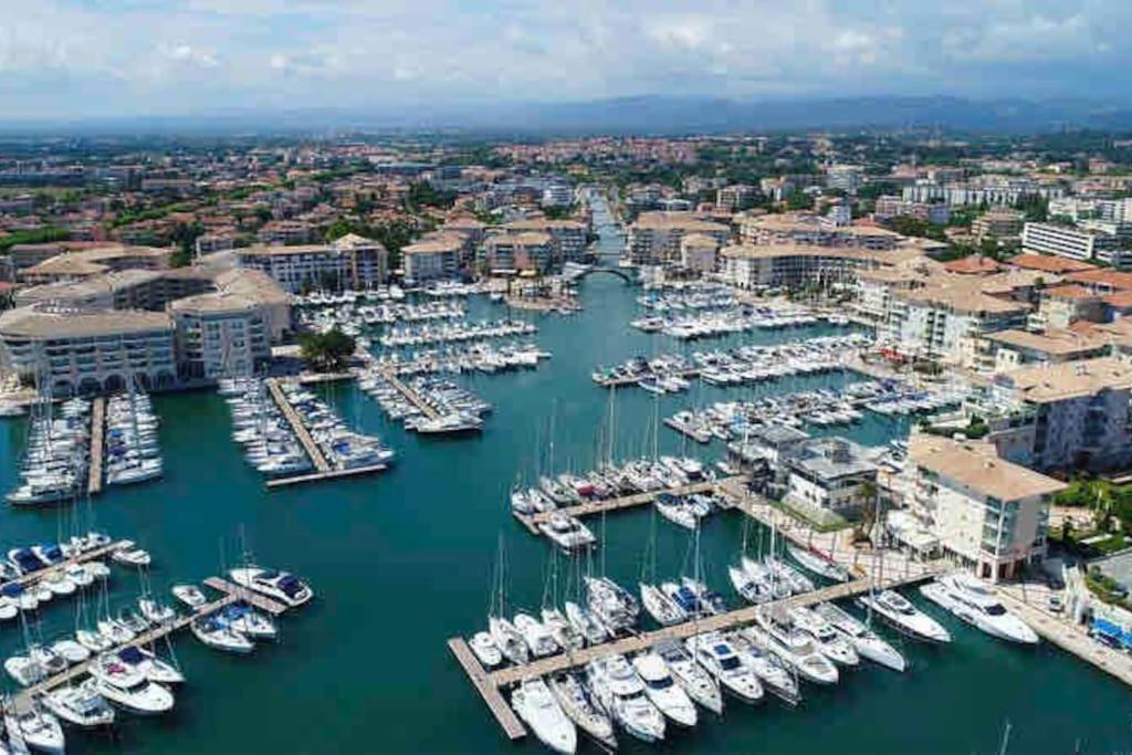 Port-Frejus, Le Paladien, Appartement 2 Pieces Climatise, Terrasse & Parking Exterior foto