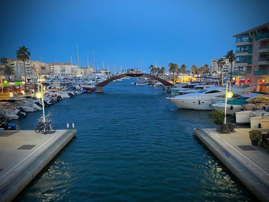 Port-Frejus, Le Paladien, Appartement 2 Pieces Climatise, Terrasse & Parking Exterior foto
